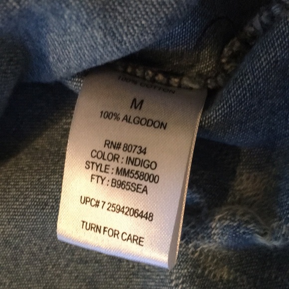 Chambray Button Down Size Medium - Picture 4 of 11